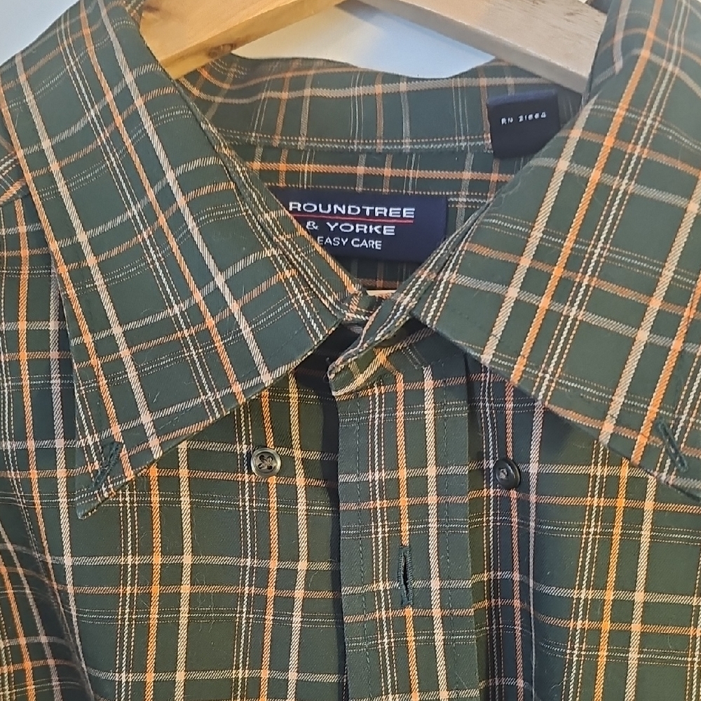 Roundtree & Yorke Forest Green Checkered Shirt